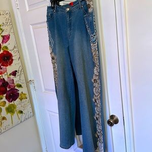 Denim V Very Vera, size 14P( 14-16)